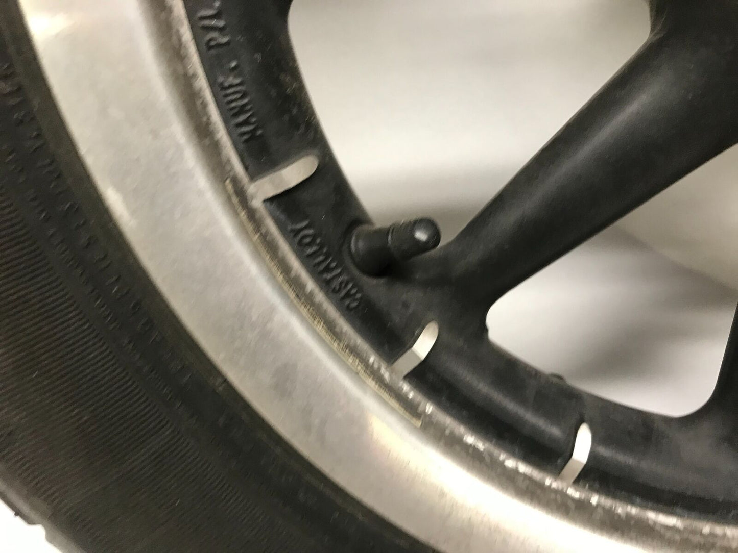 Harley Davidson 16x3 Front Wheel Touring 9 Spoke Black with Tire