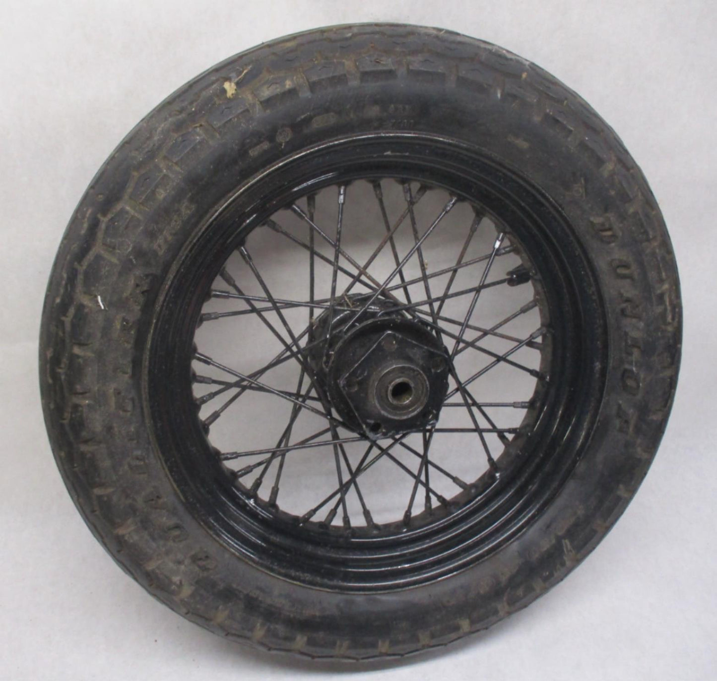 Harley Shovelhead Super Glide Rear Wheel Spoke w/ Tire 40981-73 3/4" Axle