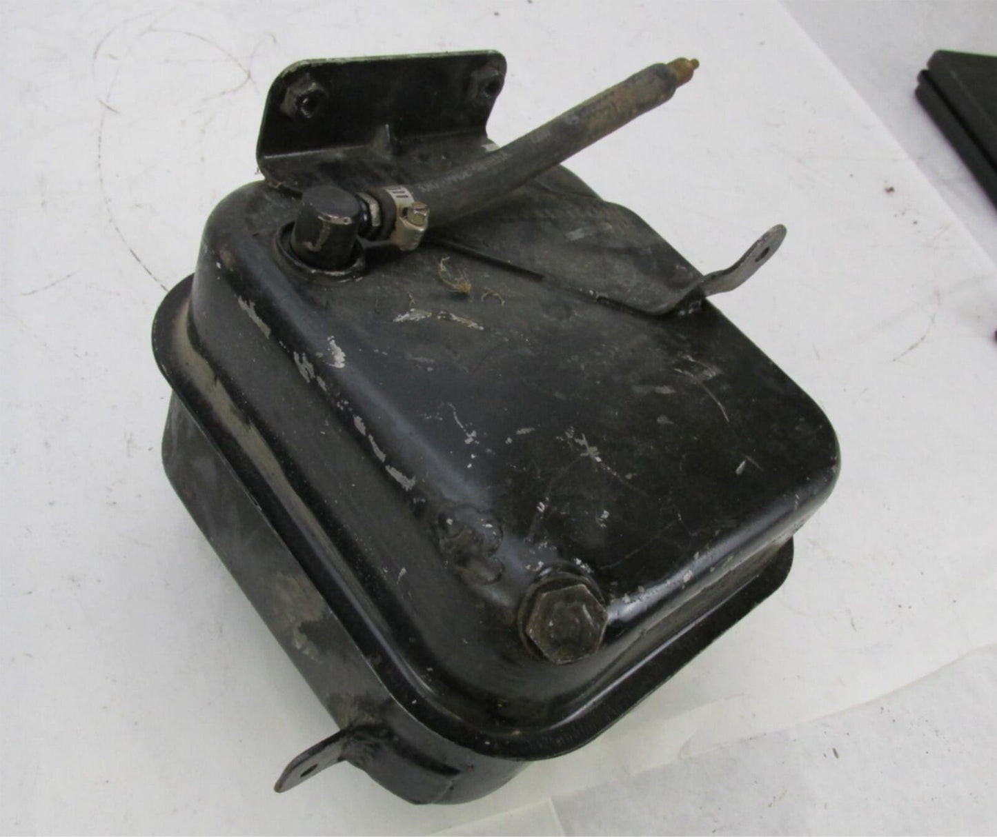 1965-84 OEM Harley Shovelhead Oil Tank FX FXE FL FLH FXS OEM black tank Cap