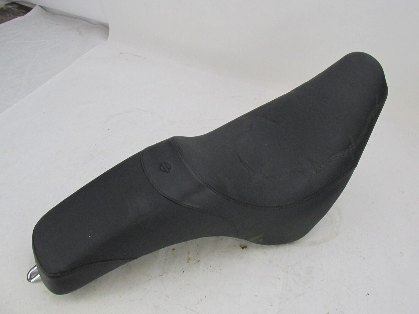 Harley Genuine NOS 2000+ Softail Rider Design Low Profile Black Seat 52436-02