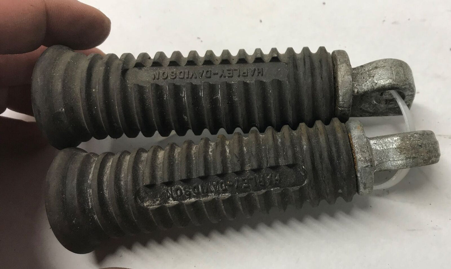 GENUINE HARLEY-DAVIDSON STOCK RIDER PASSENGER FOOT PEGS