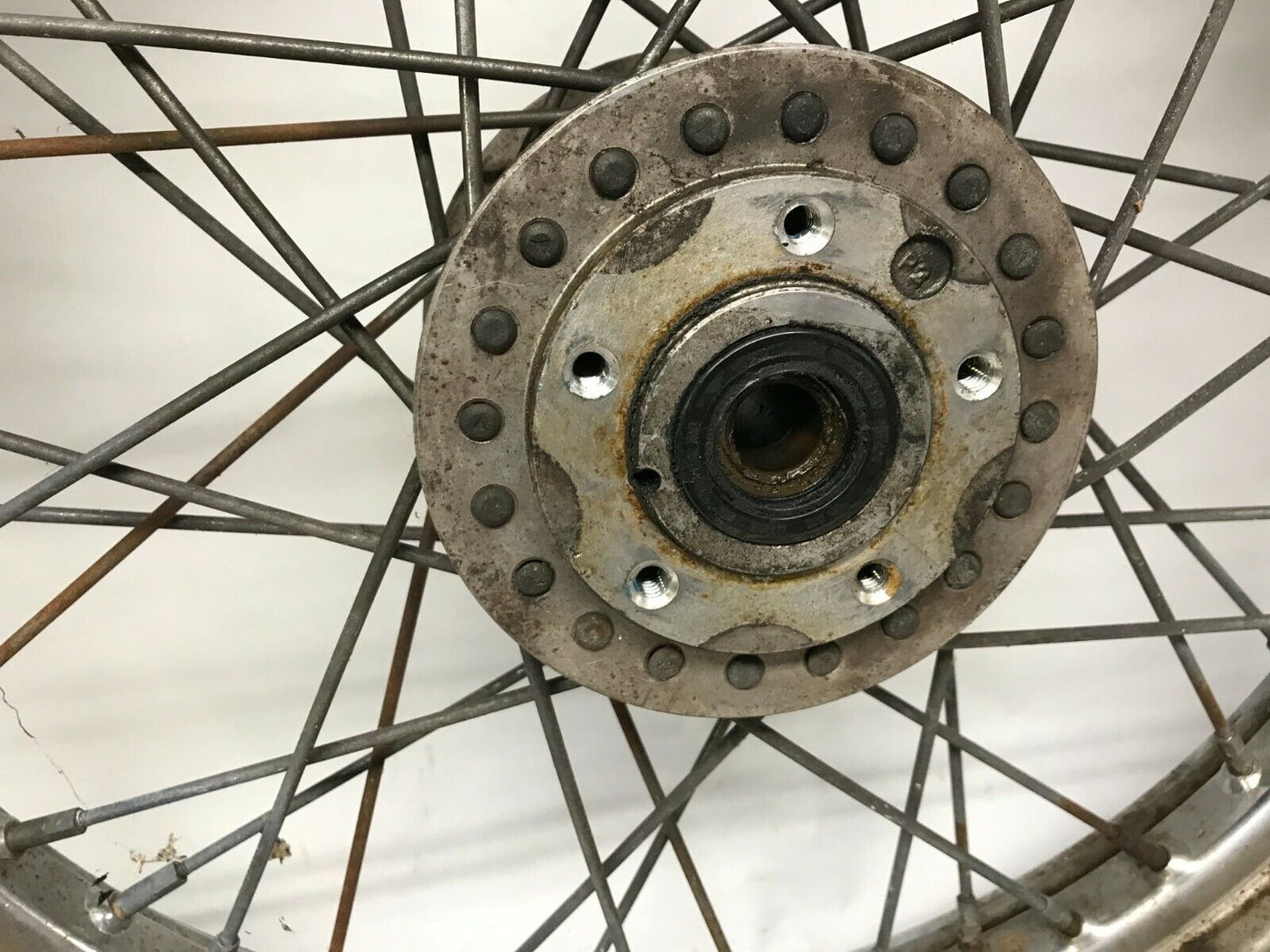 19” Harley Davidson Dual Disc Front Wheel 19x2.5 TLA Dyna FXR FX sportster
