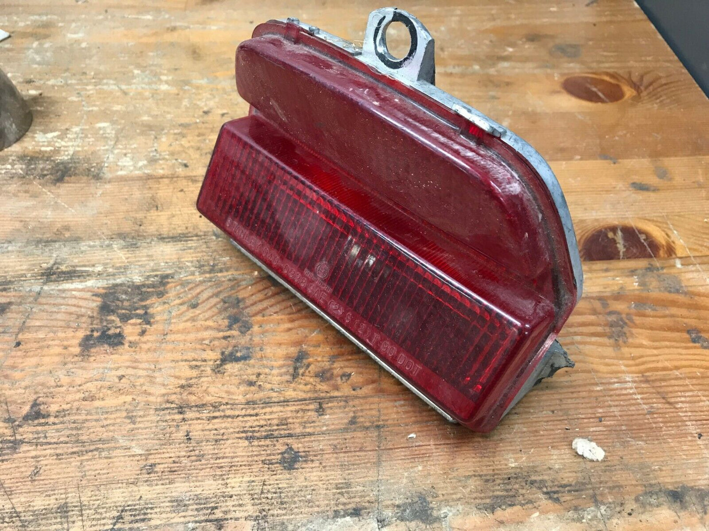 679 Honda CBR900 RRN 1992 REAR Side Brake Light Unit Lens Stanley 040-0338