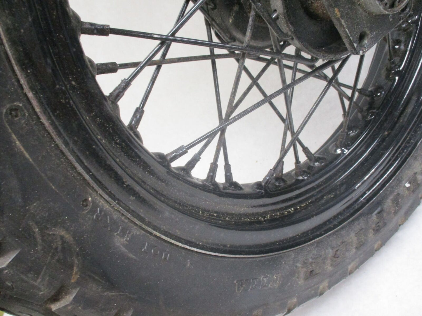 Harley Shovelhead Super Glide Rear Wheel Spoke w/ Tire 40981-73 3/4" Axle