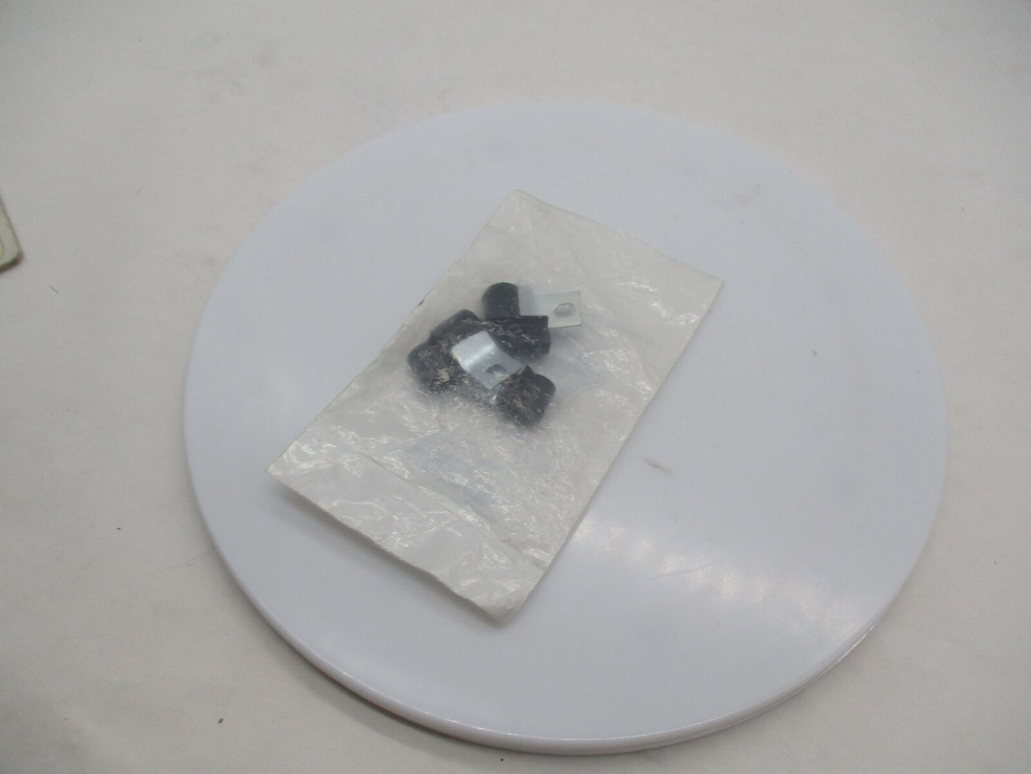 Pack of 5 Harley-Davidson Genuine NOS Tour Pak T/PAK Bottom Clips 10143