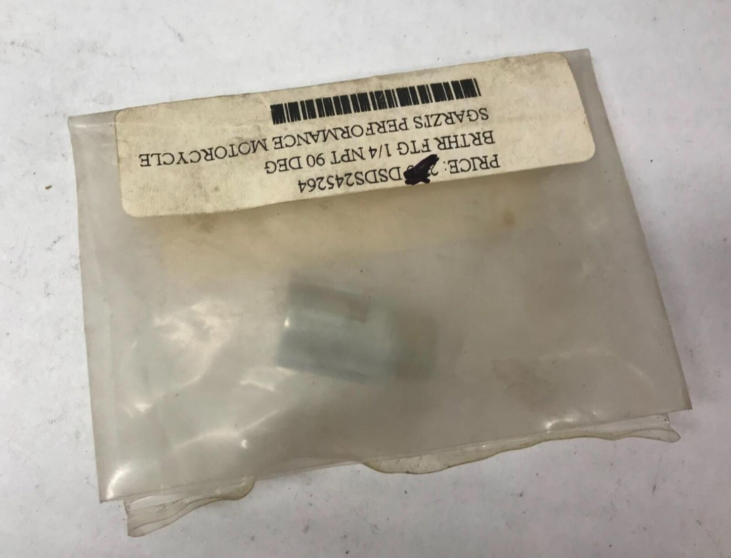 Harley Davidson Breather Fitting 1/4 NPT 90 Degree DS-245264