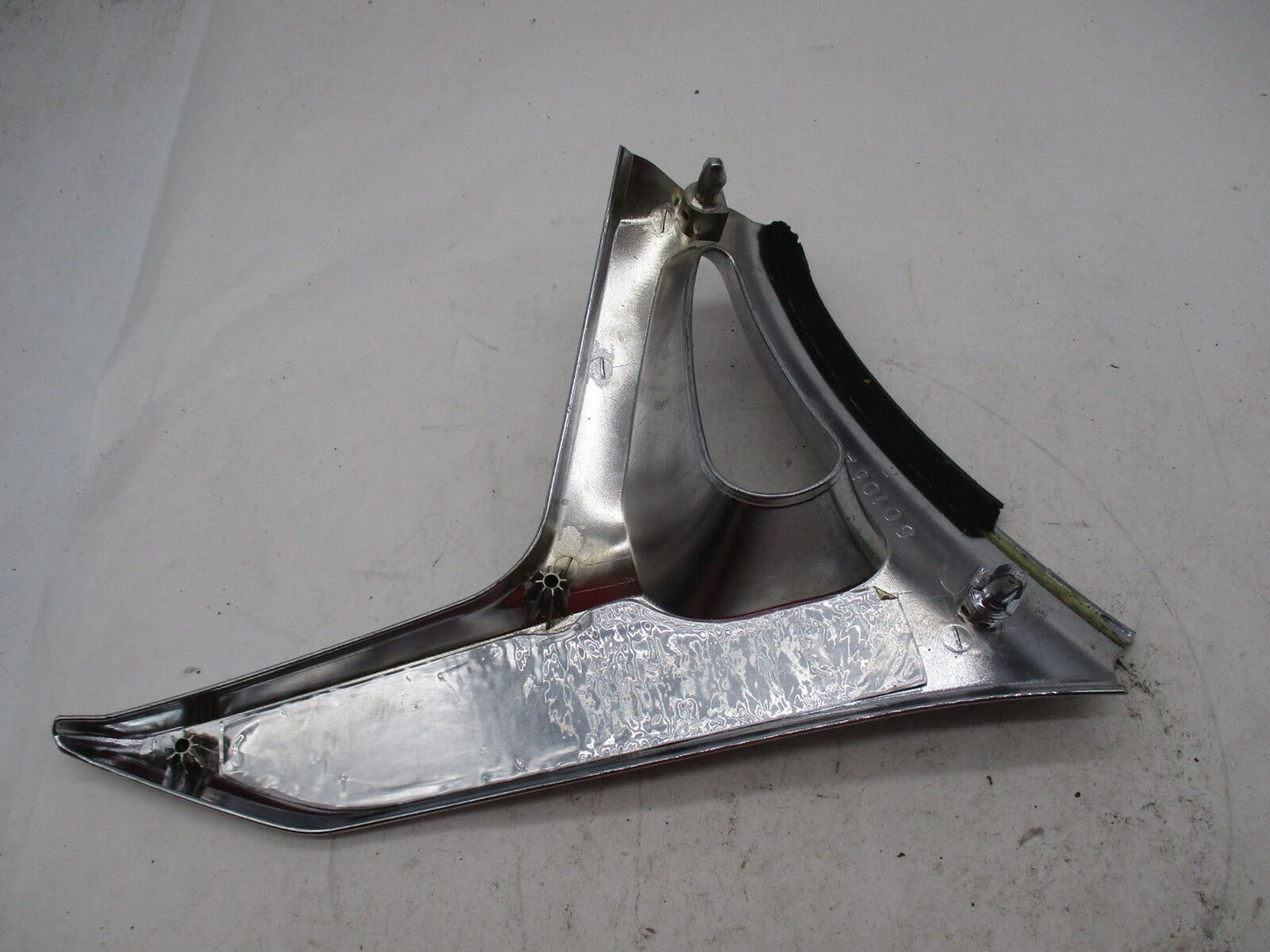 Honda Goldwing GL1800 Chrome Right Plastic Trim Protector G0106A