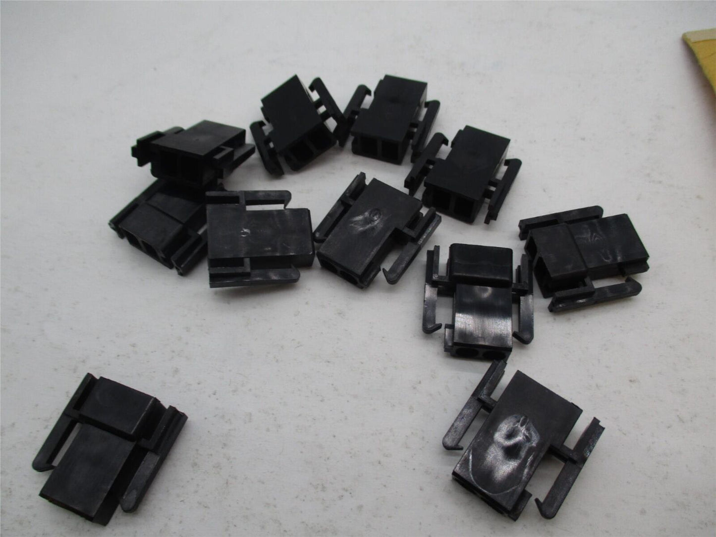 Lot of 11 Harley Davidson Genuine NOS Terminal Block Housings 72034-71