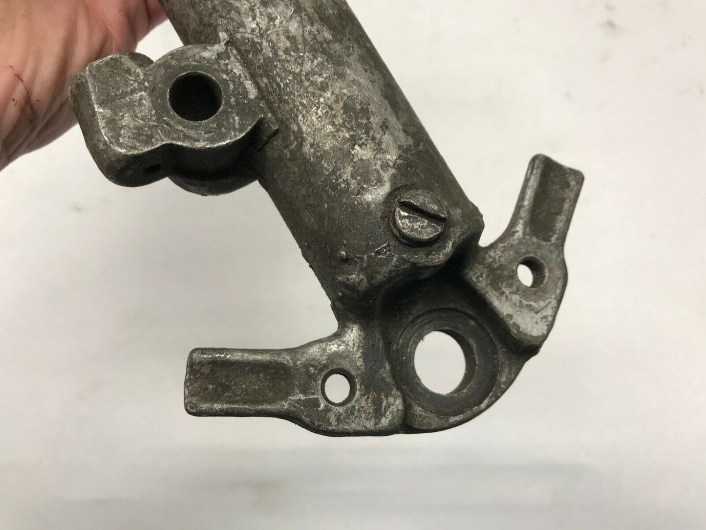 RIGHT FRONT 33 MM FRONT FORK SLIDER HARLEY DAVIDSON K MODELS 1952-1956 40947-52