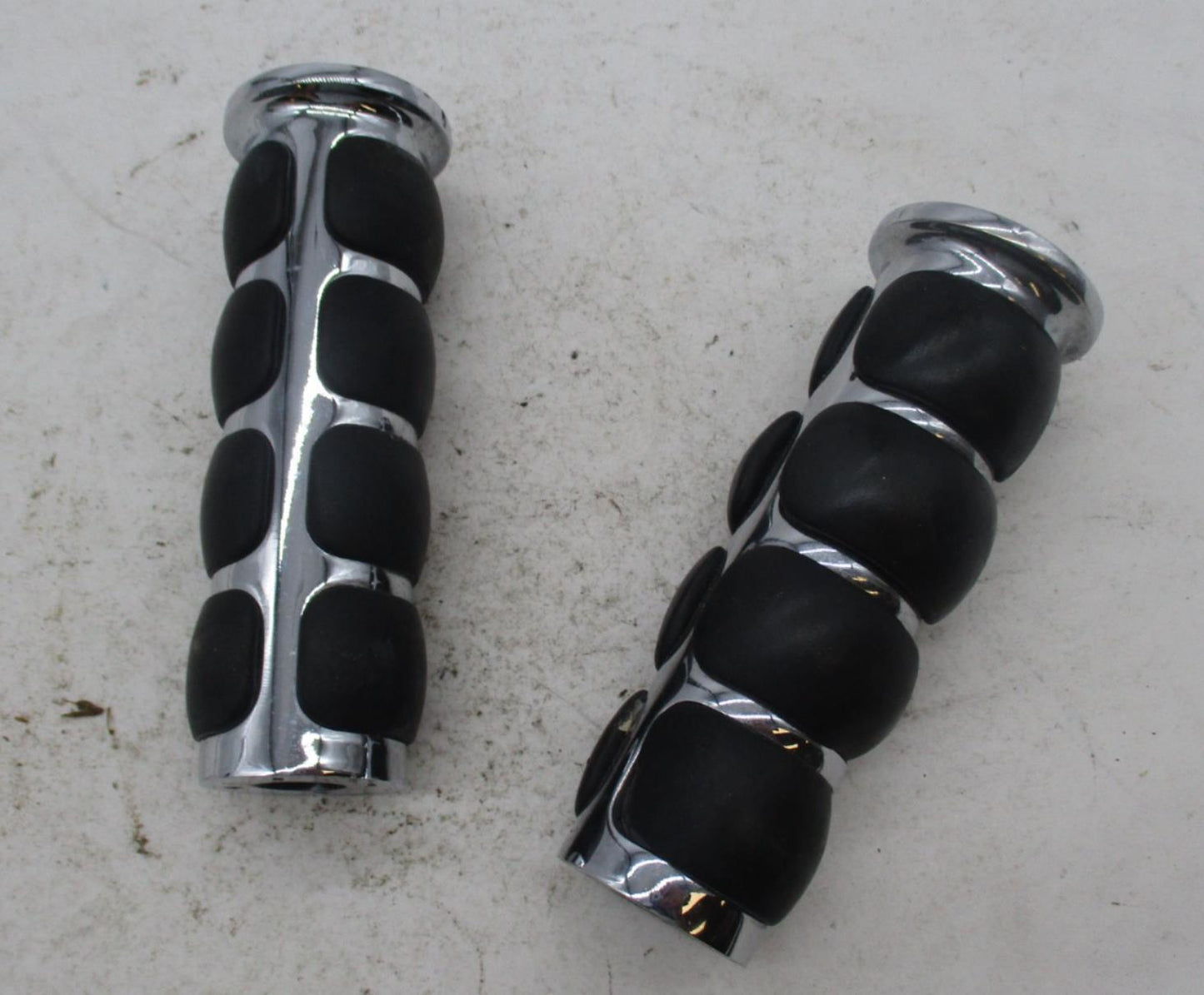 Harley Davidson Pair of Rubber Slotted Handlebar Grips