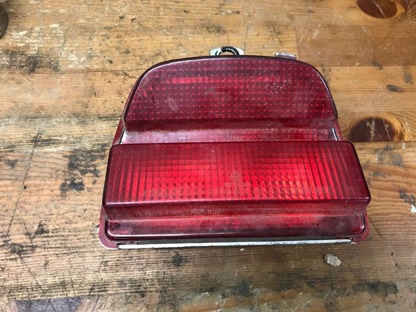 679 Honda CBR900 RRN 1992 REAR Side Brake Light Unit Lens Stanley 040-0338