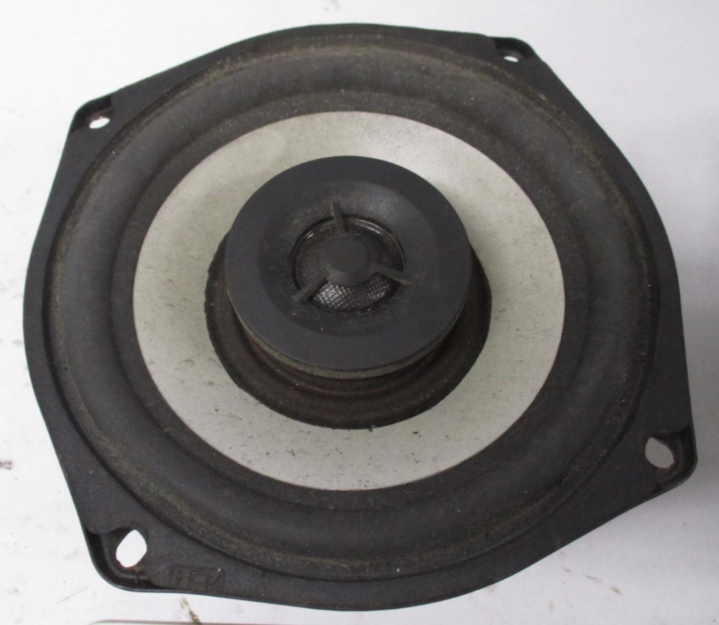 Pair of Harley Davidson Stock OEM Speakers 77029-06 Touring Models