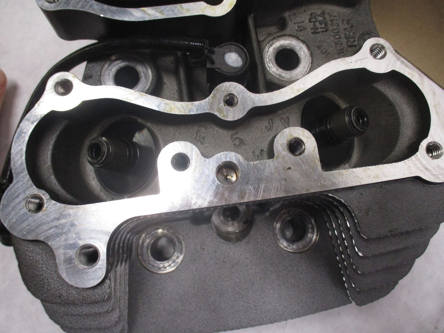 Harley Davidson Grey Granite 110 street Glide CVO Engine Cylinder Head 16500139