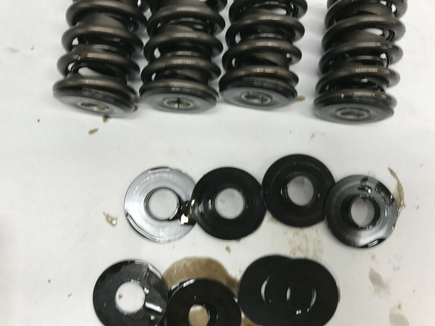 Harley Big Twin BT Double valve Springs w/ Ribbon Dampers and retainers