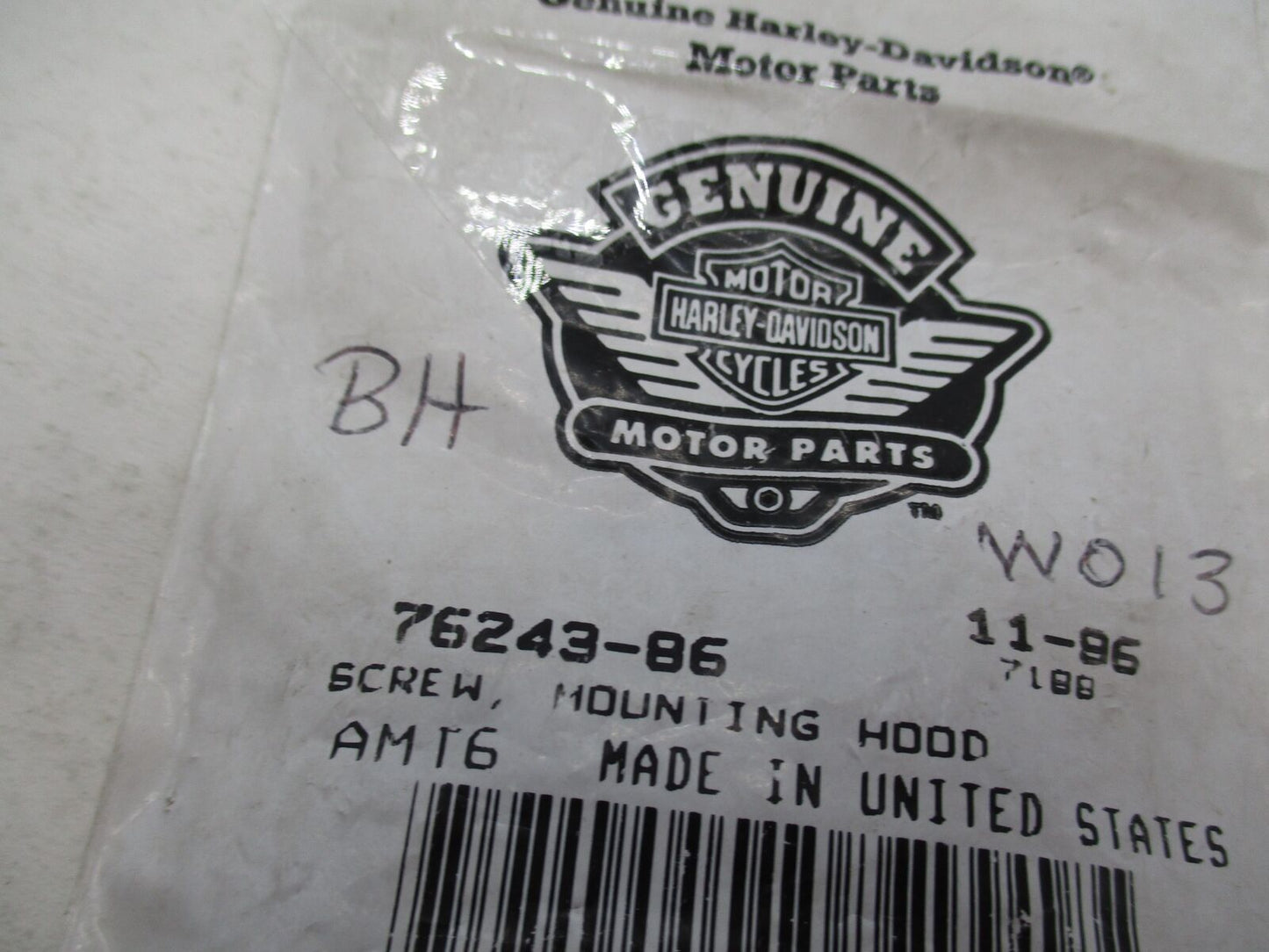 Lot of 12 Harley Davidson Genuine NOS Mounting Hood Screws 76243-86