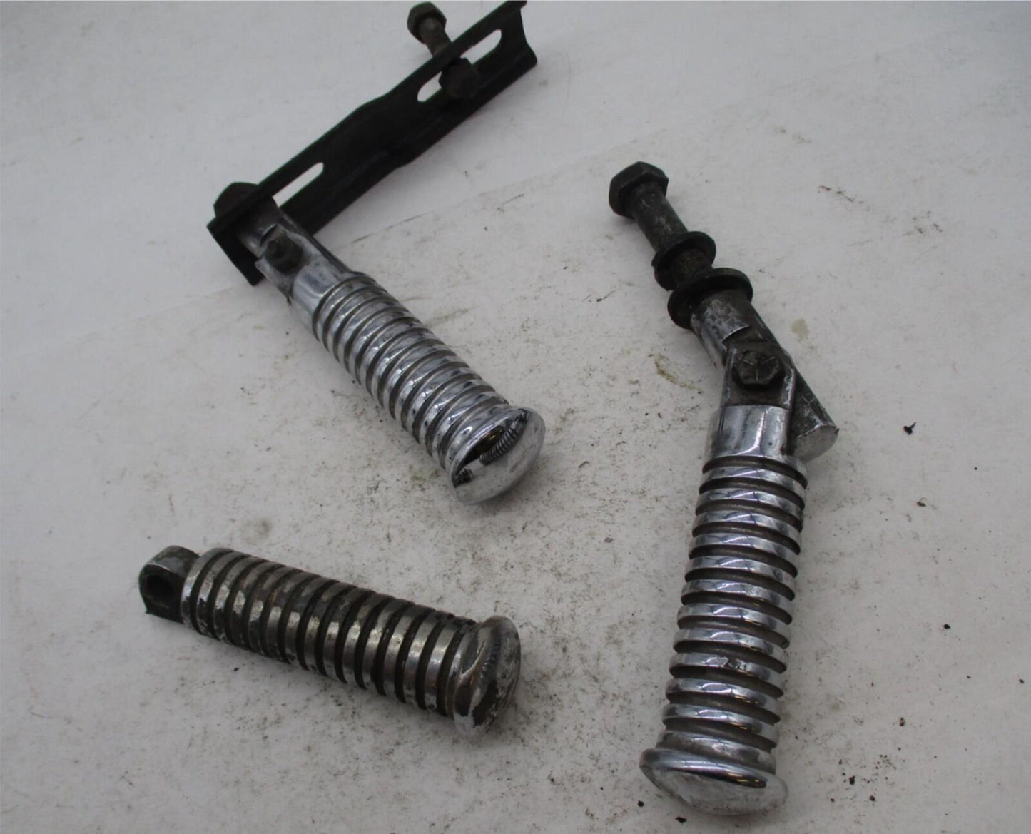 Mixed Lot of 3 Harley Davidson Round Foot Pegs Footrests w/ Brackets Chopper