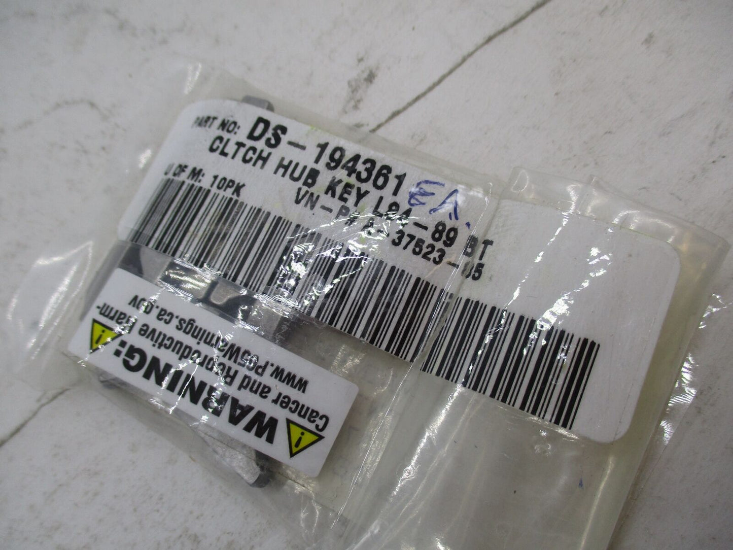 Lot of 16 Harley Davidson Mainshaft Clutch Hub Keys 37523-85