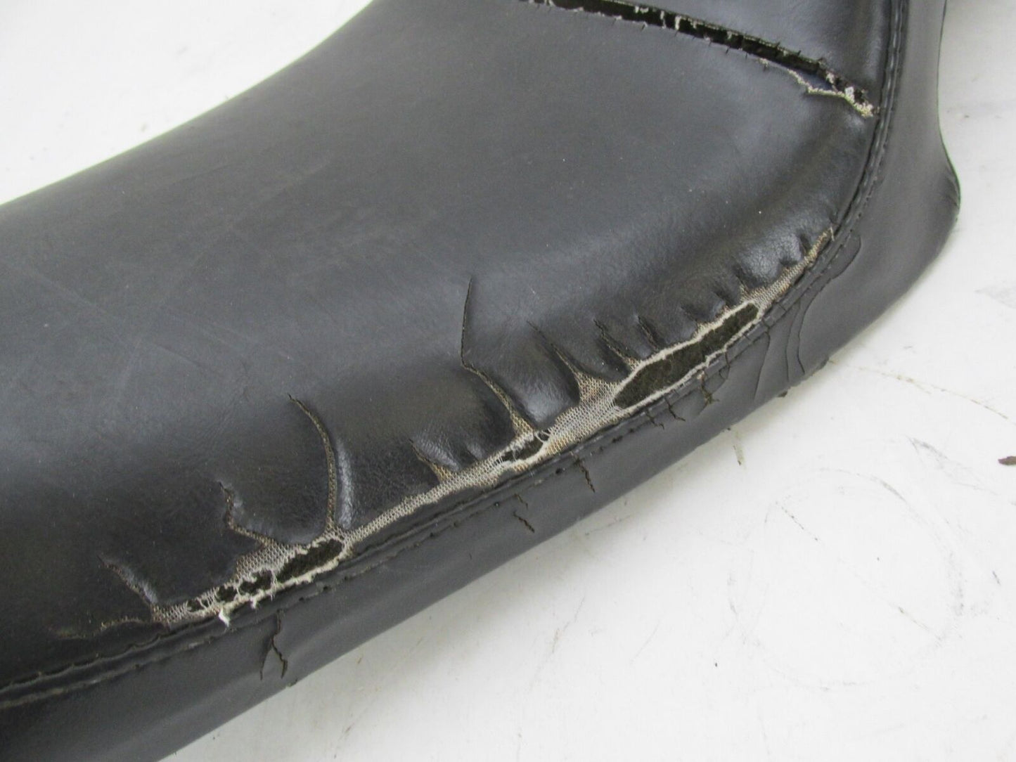 Harley Davidson Le Pera Dyna FXD Leather 2 Up Black Seat