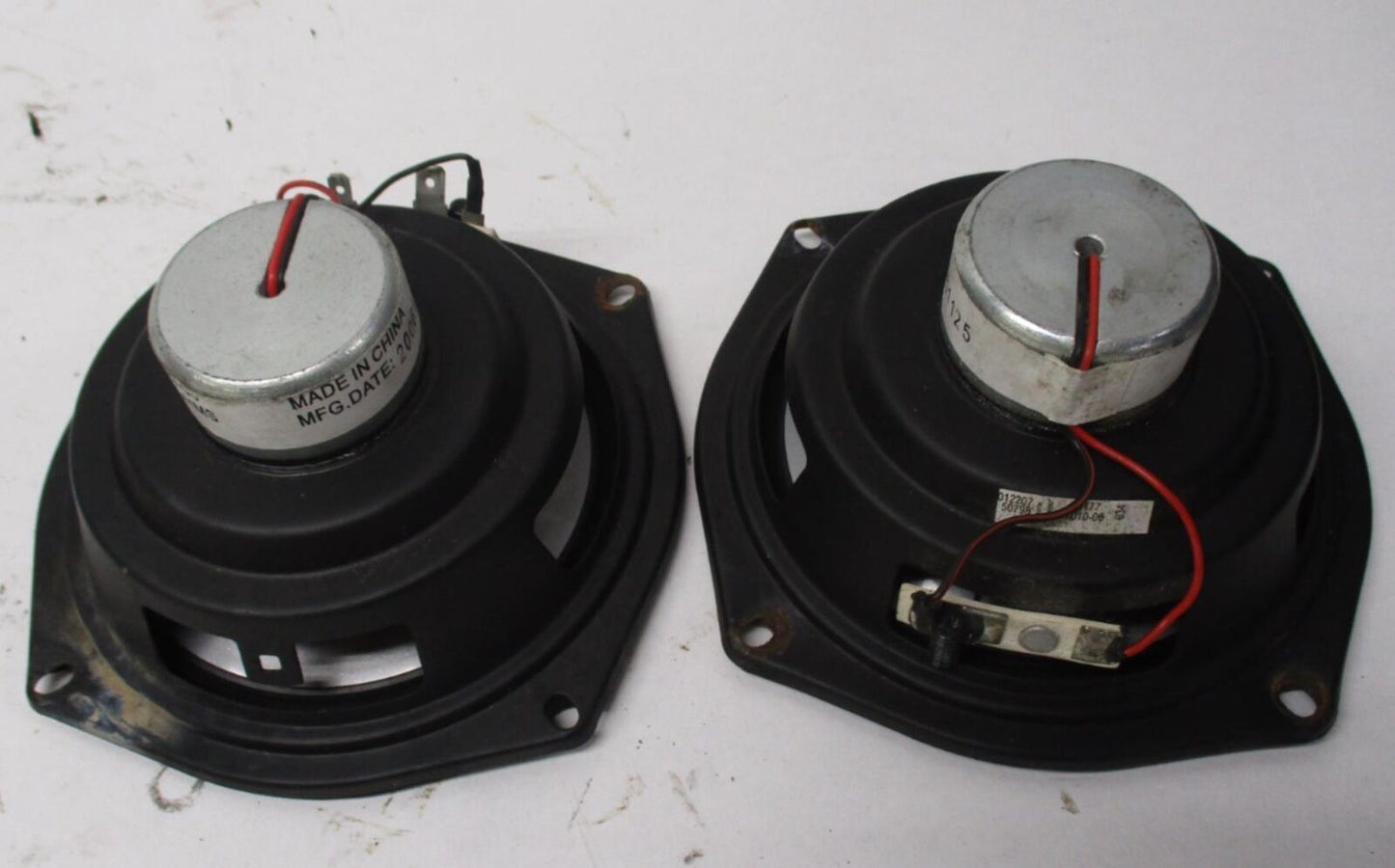 Pair of Harley Davidson Stock OEM Speakers 77029-06 Touring Models