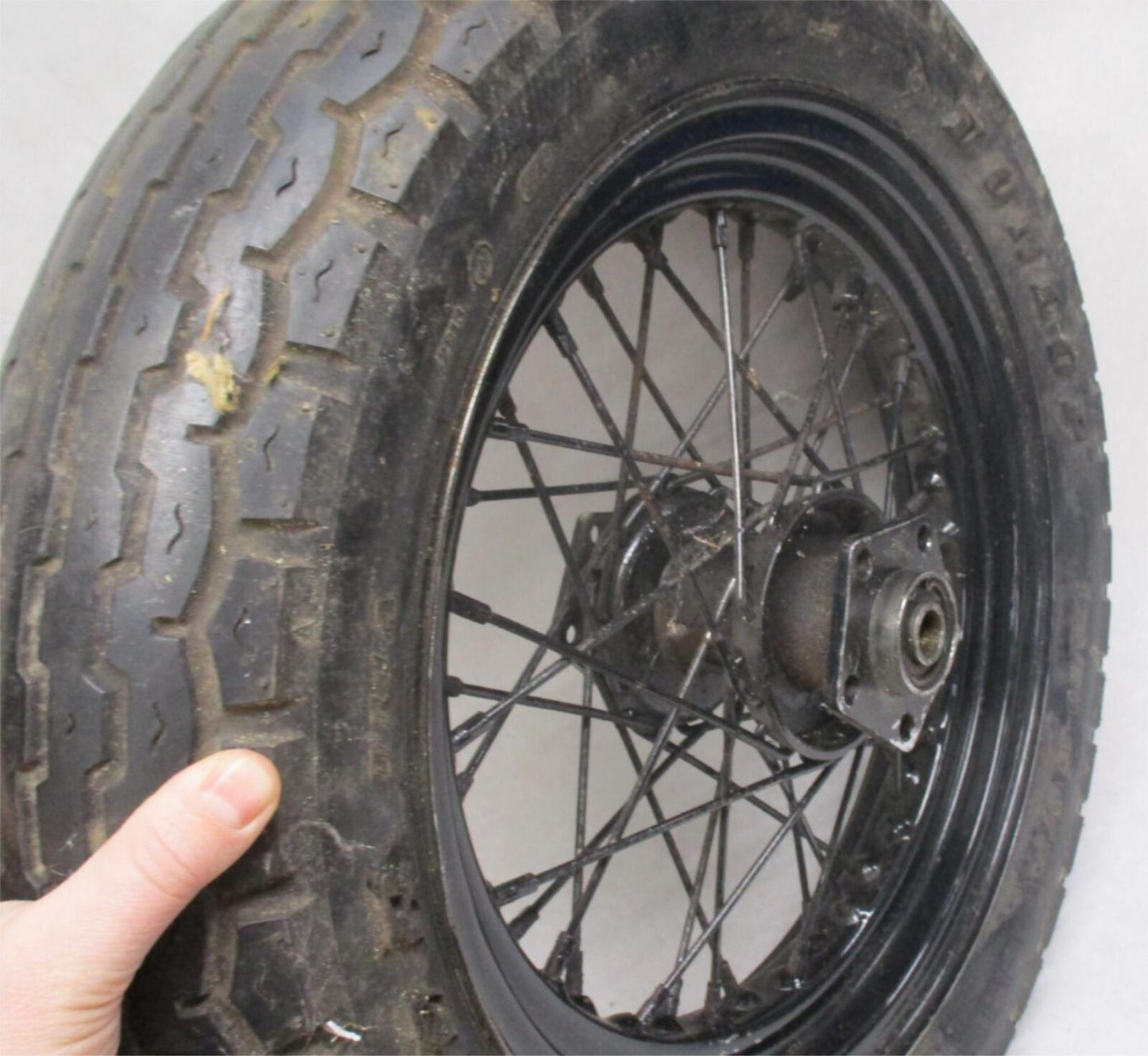 Harley Shovelhead Super Glide Rear Wheel Spoke w/ Tire 40981-73 3/4" Axle