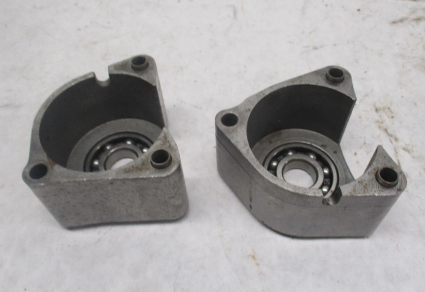 Harley Davidson Genuine Engine Balance Shaft Bearing Supports 14716-00 14717-00