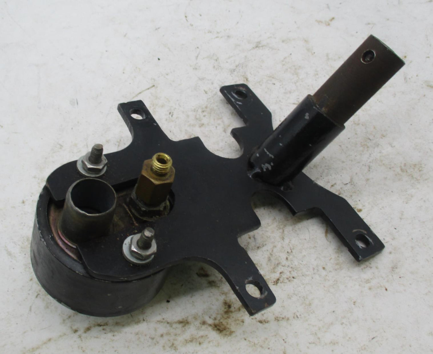 Stewart Warner SW Oil Pressure Gauge (5-100PSI) w/ Dash Display Mounting Bracket