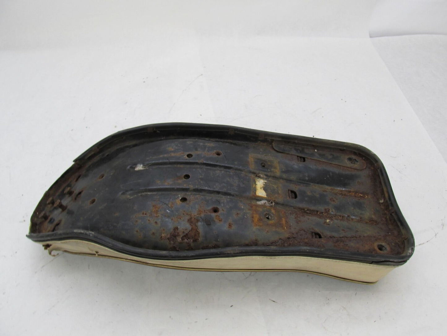 Harley Davidson Genuine XLCH XLH Ironhead Sportster Buddy Seat