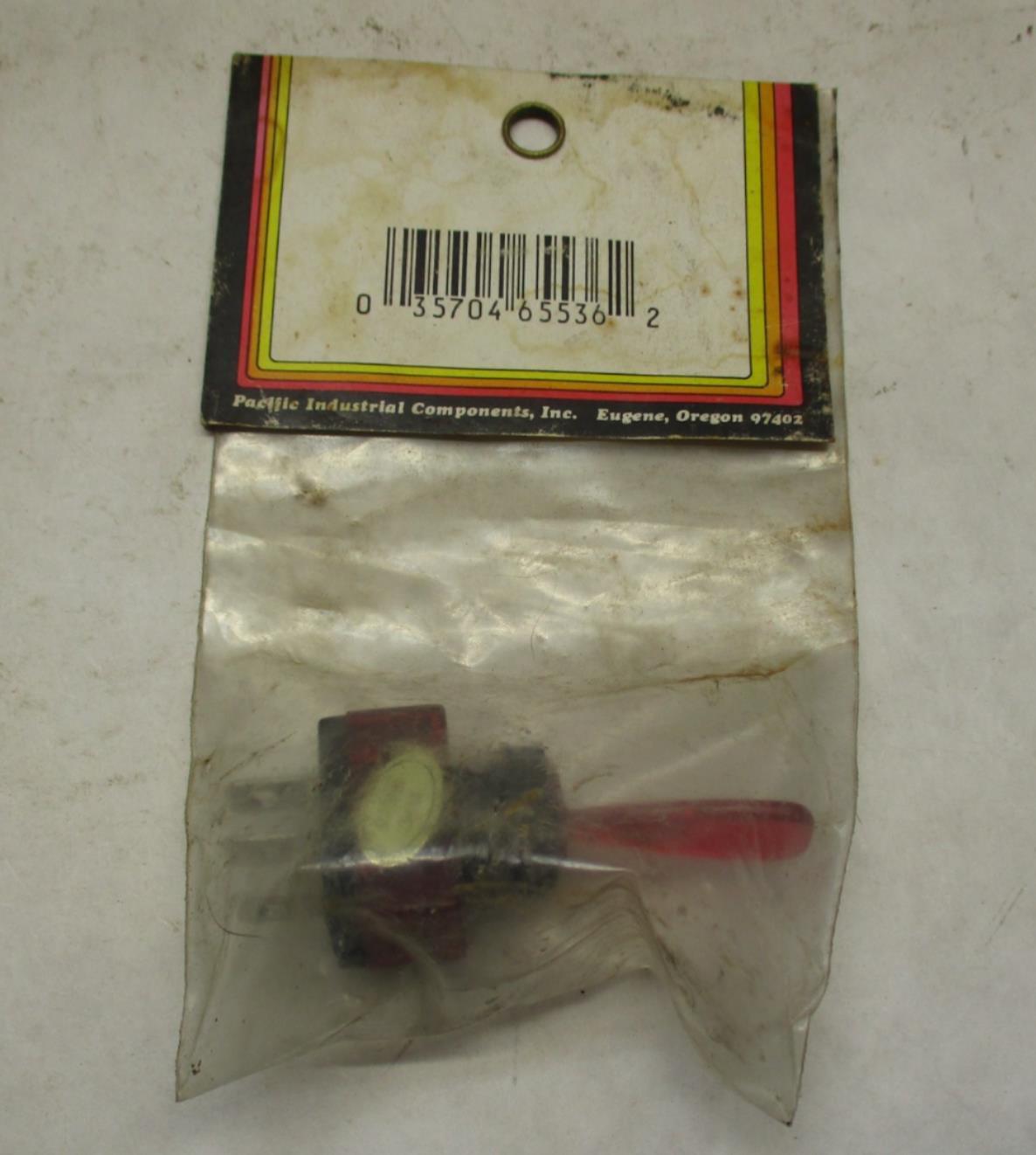 Pico Illuminated Automotive & Marine Red Toggle Switch 12V 16 Amp 5536C