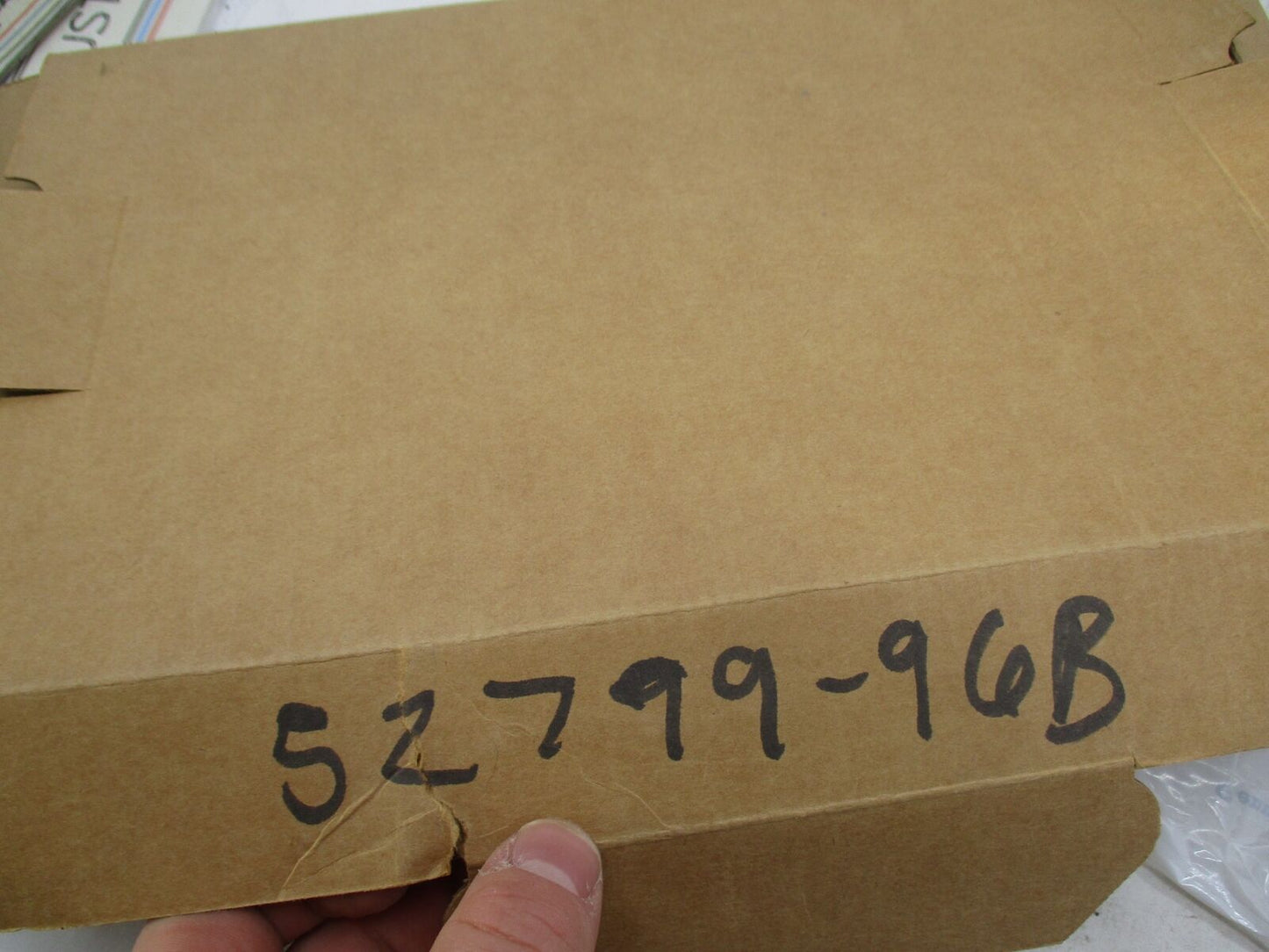 Harley Genuine NOS Left Chrome Sissy Bar Side Plate 96-00 Dyna 52799-96B