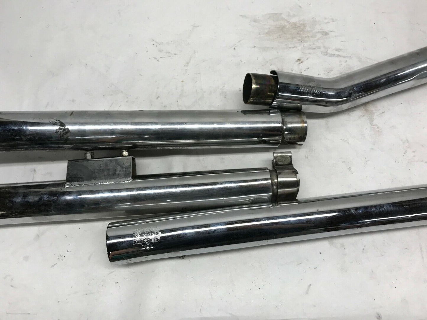 Complete Vance & Hines Exhaust System Straight Shots Harley Dyna Series D560