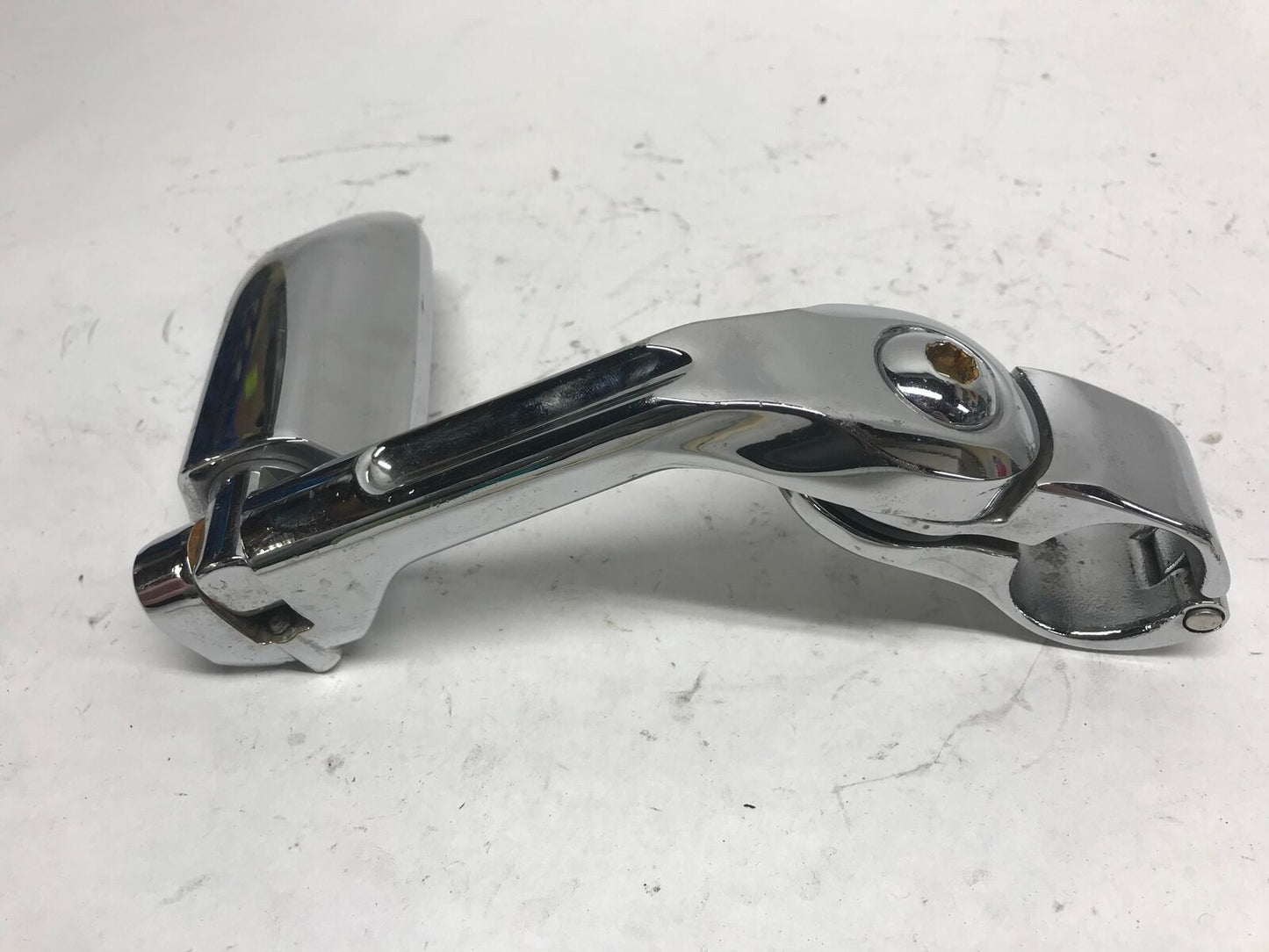 Harley-Davidson Chrome Streamliner Single Side Highway Foot Peg & Bracket