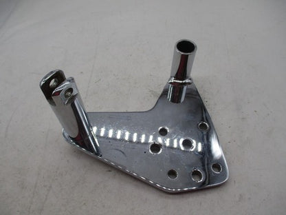 Harley Davidson Chrome Foot Peg Food Control Bracket Brace Plate