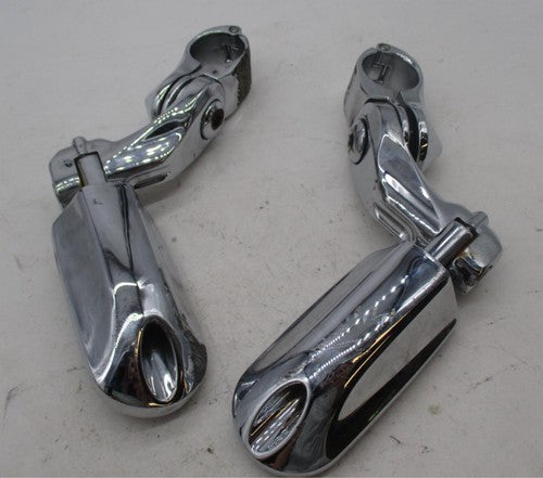 Harley Davidson Pair of Streamliner Highway Pegs with Engine Guard Cla