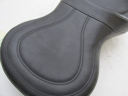 Saddlemen Explorer Seat Black Stitch Harley-Davidson Softail FXST/FLST
