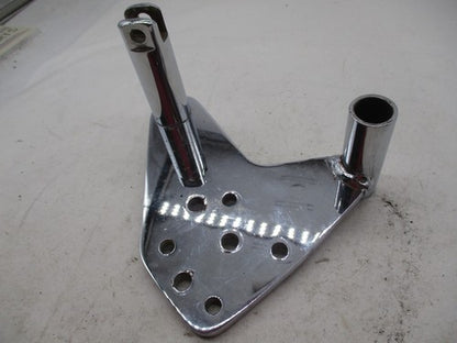 Harley Davidson Chrome Foot Peg Food Control Bracket Brace Plate
