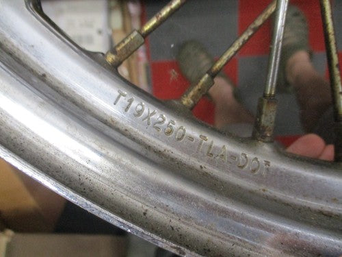 Harley Davidson Genuine 19x2.5" Chrome 40 Spoke Front Wheel 43001-79