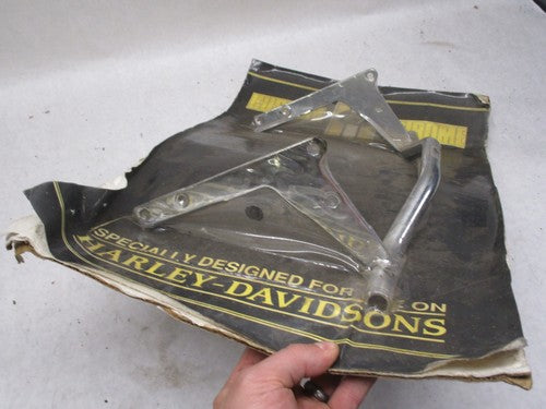 Harley Davidson FLH NOS Custom Chrome Auxiliary Driving Light Bar Brac