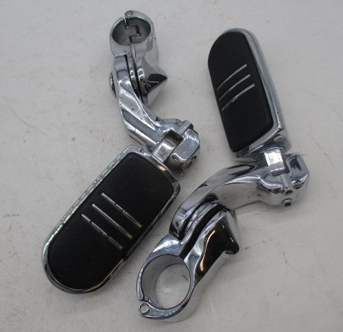 Harley Davidson Pair of Streamliner Highway Pegs with Engine Guard Cla