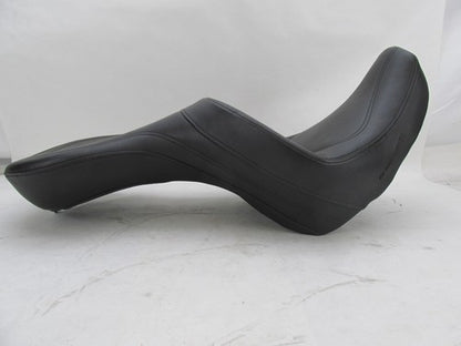 Saddlemen Explorer Seat Black Stitch Harley-Davidson Softail FXST/FLST