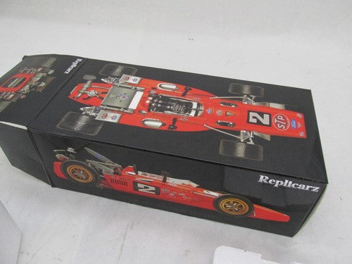 Replicarz 1969 Mario Andretti Brawner Hawk #2 Indy 500 Winner 1:18 Die