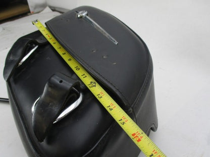 Harley Davidson Genuine 00-06 Softail Fatboy Saddlebag with Bracket 90