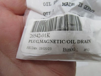 Harley Davidson Genuine NOS Magnetic Oil Drain Plug 26542-01K