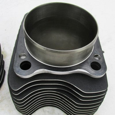 Pair of Harley Davidson OEM M8 Milwaukee Eight 107" Bored to 117" Cyli