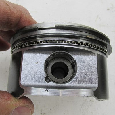 Pair of Harley-Davidson OEM 99-06 Twin Cam 88 Pistons 22095-99A
