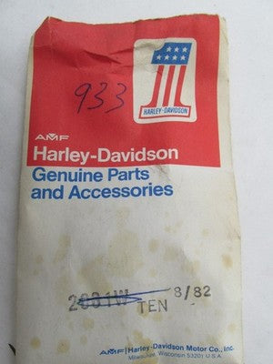 Lot of 13 Harley Davidson Genuine NOS Fairing 10-32 X 15/16 Truss Head