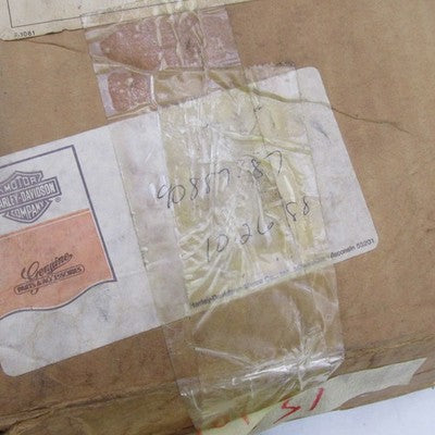 Harley Davidson NOS NIB Right Side Saddlebag Cover White 90887-87