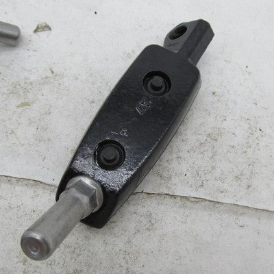 Harley Davidson OEM Pair of Passenger Footpeg Black 33134-07 33135-07