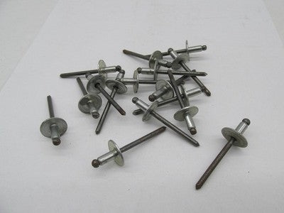 (1) Single Harley Davidson Genuine NOS Blind Rivet 8483