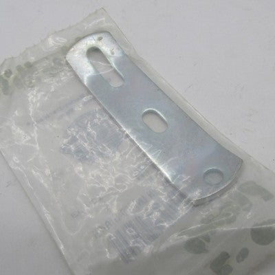 Harley-Davidson Genuine OEM NOS Front Fender Bumper Bracket 91090-77A