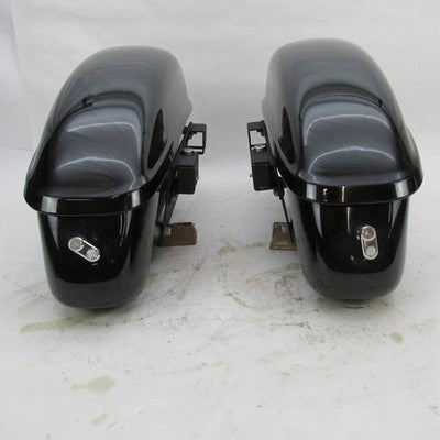 Pair of Harley OEM Softail Hard Bubble Willie G Locking Saddlebags Viv